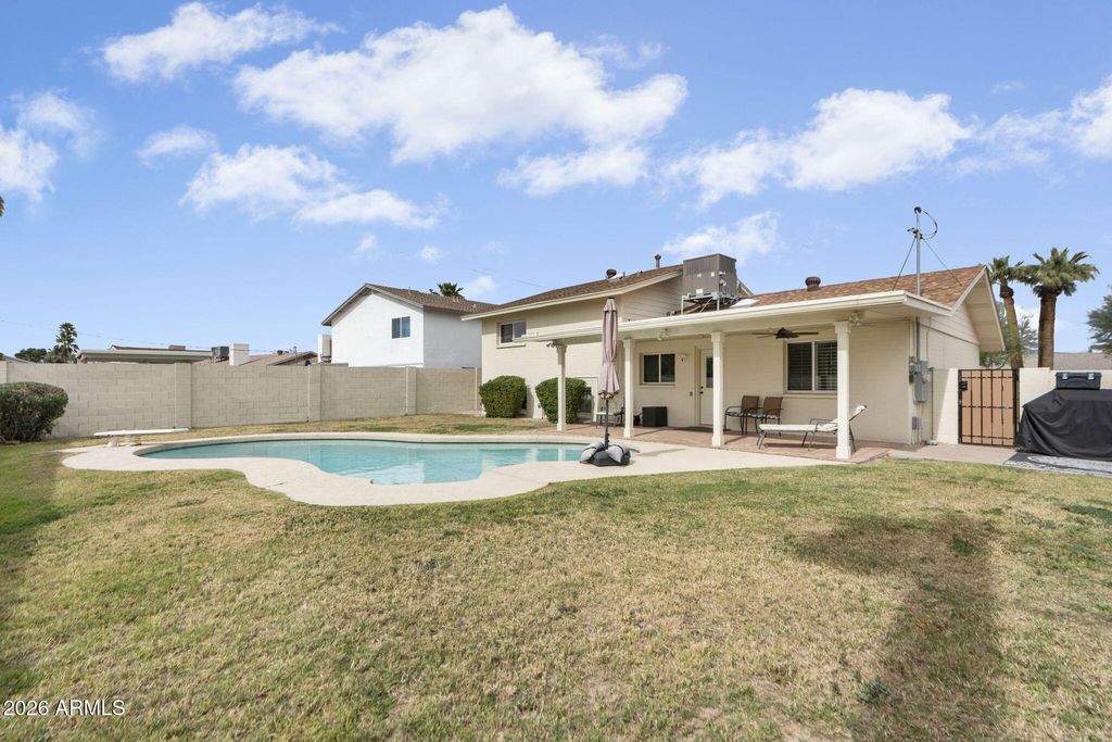 Image 29 of property listing at 8619 E LINCOLN Drive, Scottsdale, AZ 85250