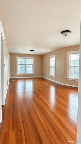 22 Ambrose Terrace, East Hartford, CT 06108
