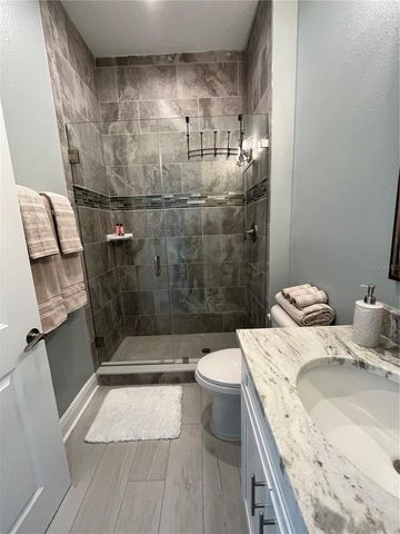 7930 34TH AVENUE W 303, Bradenton, FL 34209
