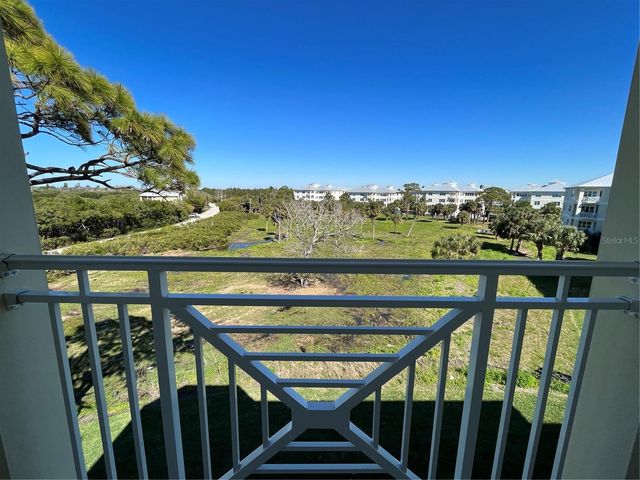 7930 34TH AVENUE W 303, Bradenton, FL 34209