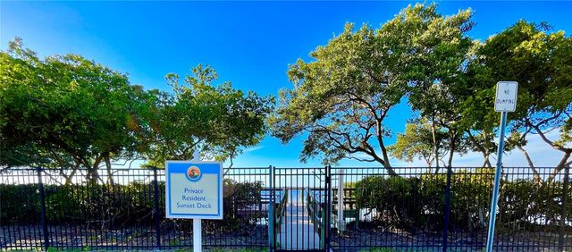 7930 34TH AVENUE W 303, Bradenton, FL 34209