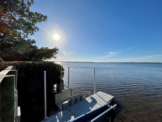 7930 34TH AVENUE W 303, Bradenton, FL 34209