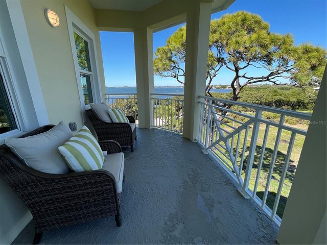 7930 34TH AVENUE W 303, Bradenton, FL 34209