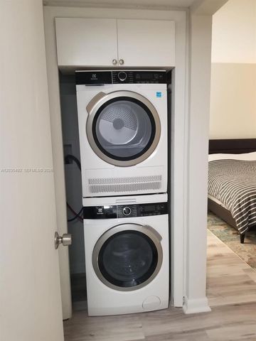 1601 Bay Rd 7, Miami Beach, FL 33139