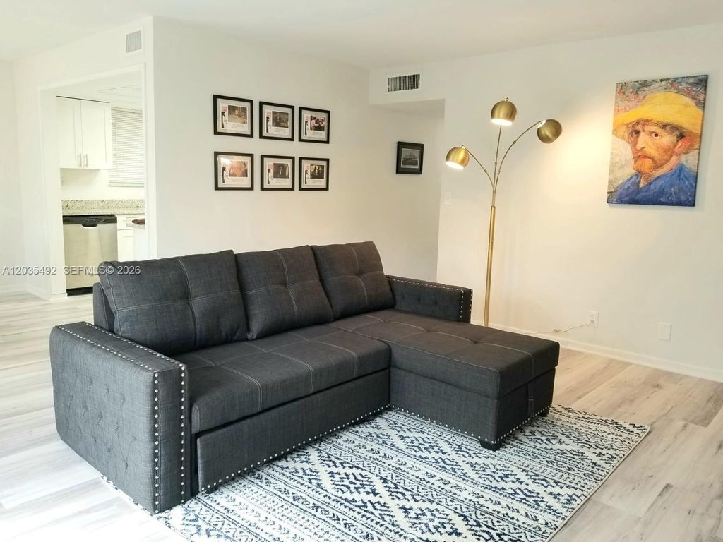 1601 Bay Rd 7, Miami Beach, FL 33139