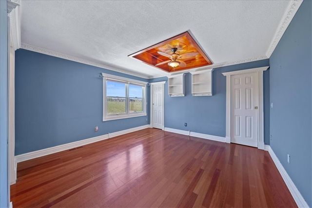 15410 Robinson Street, Overland Park, KS 66223