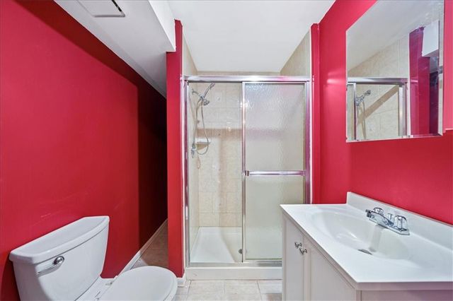 15410 Robinson Street, Overland Park, KS 66223