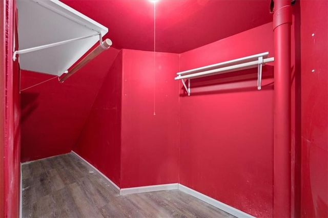 15410 Robinson Street, Overland Park, KS 66223