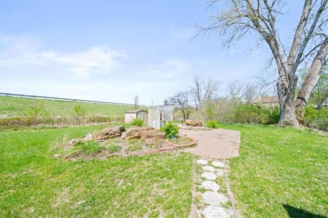 15410 Robinson Street, Overland Park, KS 66223