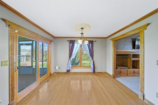 15410 Robinson Street, Overland Park, KS 66223