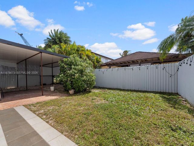 10230 SW 227th St, Cutler Bay, FL 33190