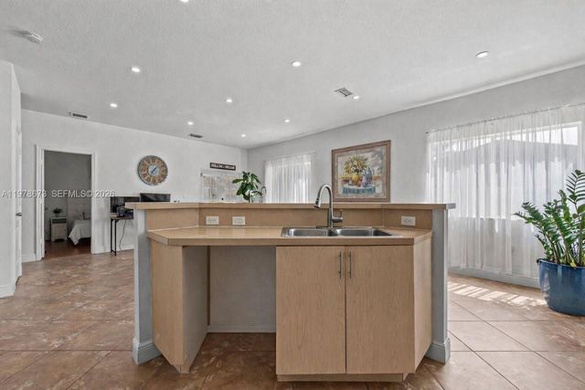 10230 SW 227th St, Cutler Bay, FL 33190