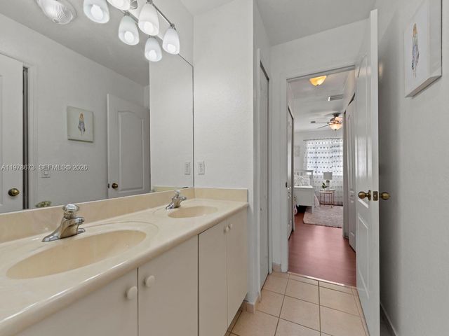 10230 SW 227th St, Cutler Bay, FL 33190