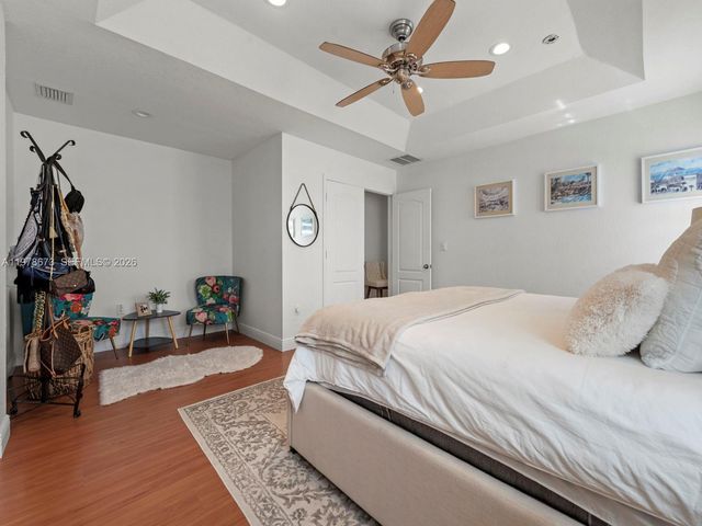 10230 SW 227th St, Cutler Bay, FL 33190