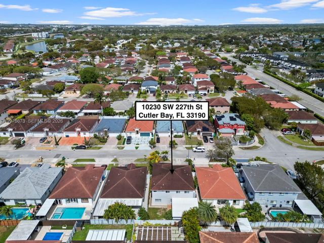 10230 SW 227th St, Cutler Bay, FL 33190