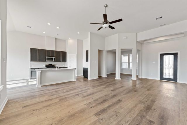 1285 Westfork Drive, Sealy, TX 77474