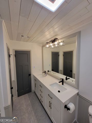 1010 Twin Rivers Road, Greensboro, GA 30642