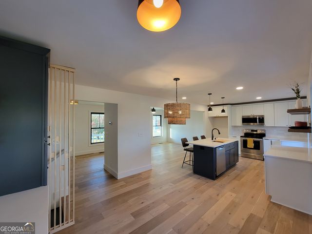 1010 Twin Rivers Road, Greensboro, GA 30642