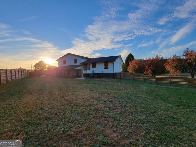 1010 Twin Rivers Road, Greensboro, GA 30642