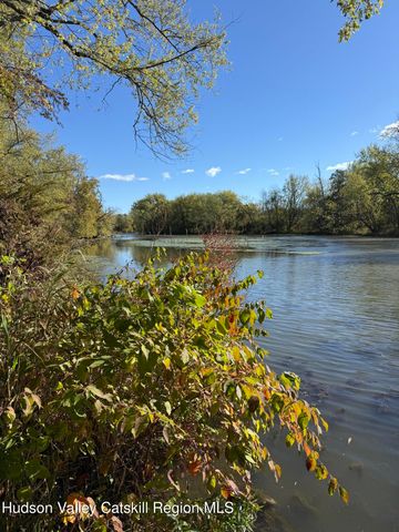 6580 Us-9, Hudson, NY 12534