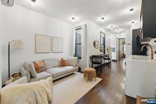 43 Thorne Street 1B, Jersey City, NJ 07307