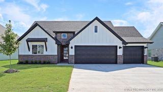 22926 E 106th Street S, Broken Arrow, OK 74014