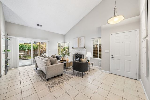 2128 Alexander Way, Pleasanton, CA 94588