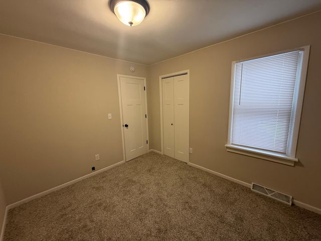 1111 Central Avenue, Evansdale, IA 50707