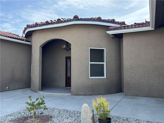 6658 W A Avenue, Lancaster, CA 93536
