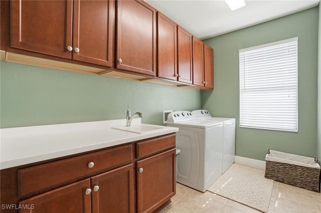 4609 Abaca CIR, Naples, FL 34119