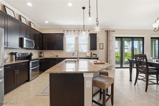 4609 Abaca CIR, Naples, FL 34119