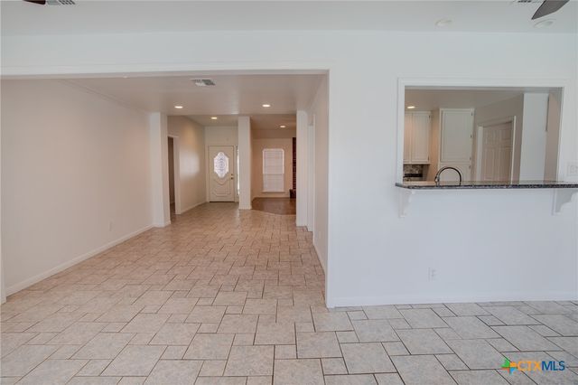 113 Ashford Drive, Victoria, TX 77904