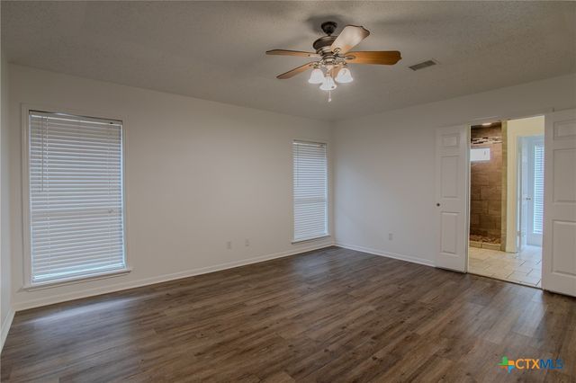 113 Ashford Drive, Victoria, TX 77904