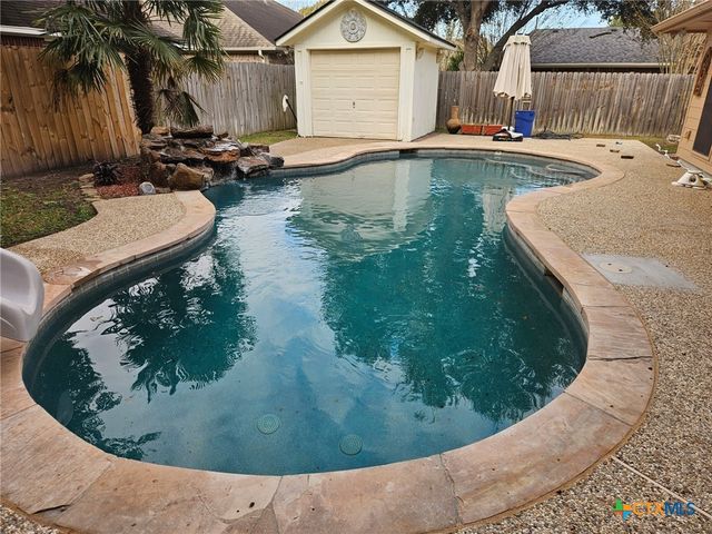 113 Ashford Drive, Victoria, TX 77904