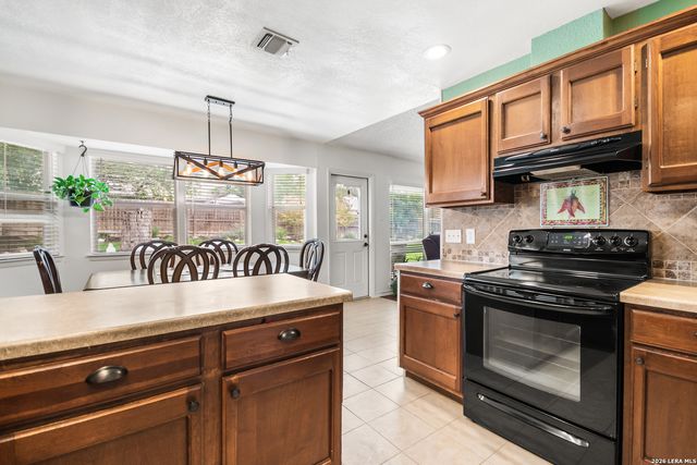 6123 WILLOWRIDGE LN, San Antonio, TX 78249