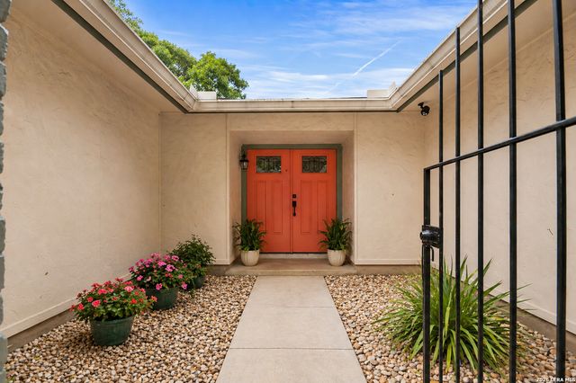 6123 WILLOWRIDGE LN, San Antonio, TX 78249