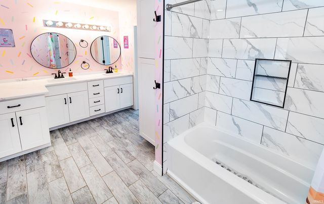 6655 Blue Spruce Drive, Newburgh, IN 47630