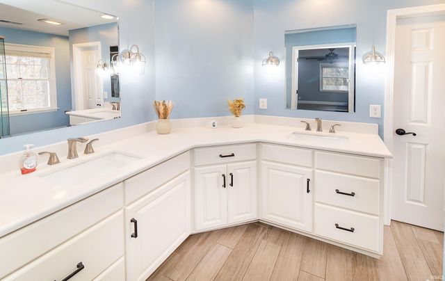 6655 Blue Spruce Drive, Newburgh, IN 47630