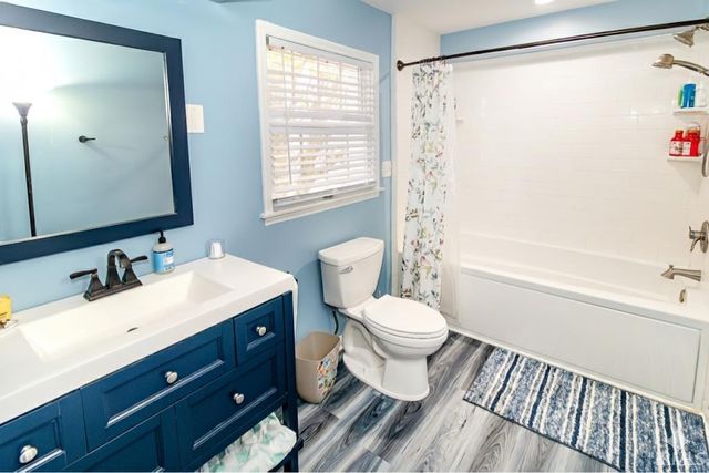 6655 Blue Spruce Drive, Newburgh, IN 47630