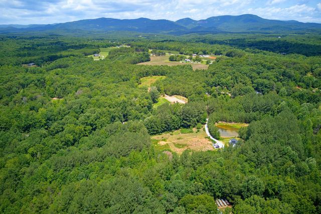 1217 Pleasant Hill Road, Landrum, SC 29356