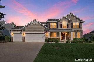 2643 Arbor Chase Drive, Grand Rapids, MI 49525
