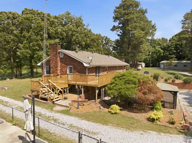 948 Kendall RD, Mayfield, KY 42066