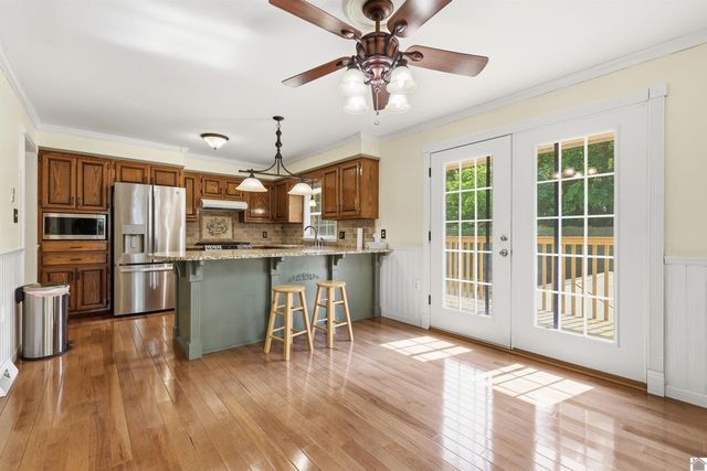 948 Kendall RD, Mayfield, KY 42066