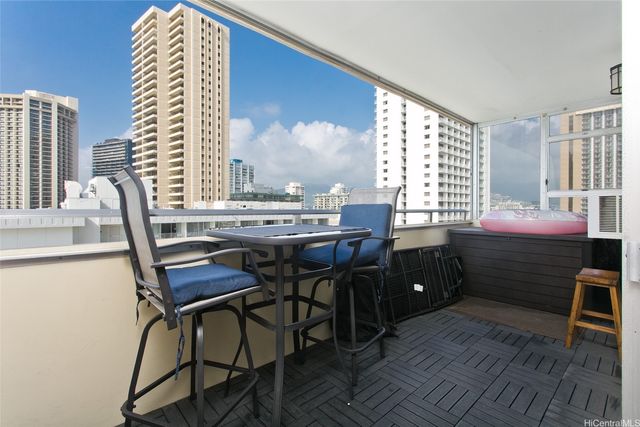 2500 Kalakaua Avenue 1803, Honolulu, HI 96815
