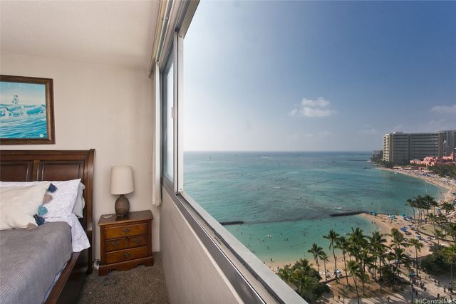 2500 Kalakaua Avenue 1803, Honolulu, HI 96815