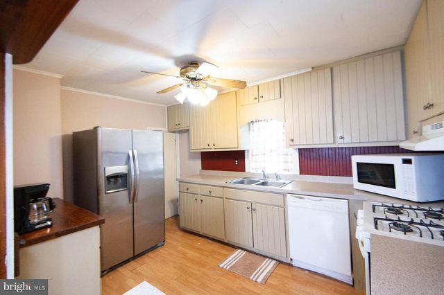 105 CENTER ST, Hurlock, MD 21643