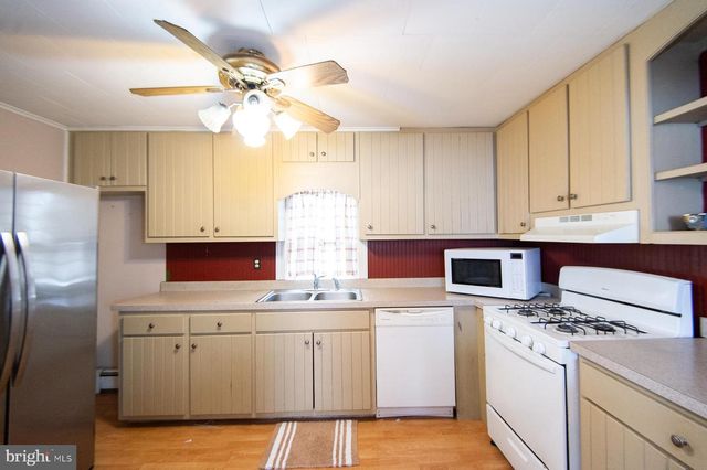 105 CENTER ST, Hurlock, MD 21643