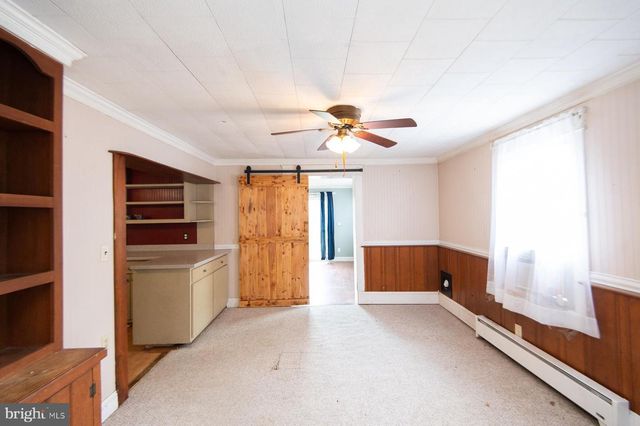 105 CENTER ST, Hurlock, MD 21643