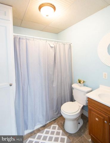 105 CENTER ST, Hurlock, MD 21643