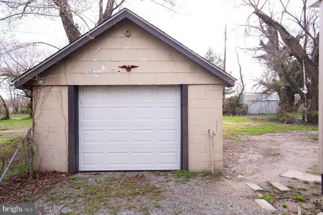 105 CENTER ST, Hurlock, MD 21643